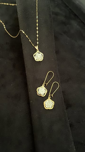 وزن گوشواره ۳۵۰ سوت