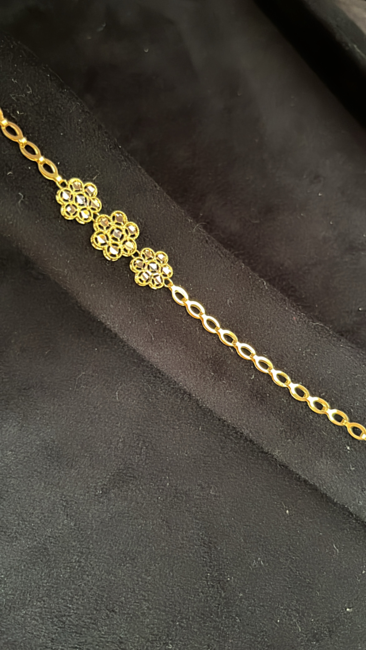 دستبند گل تراش