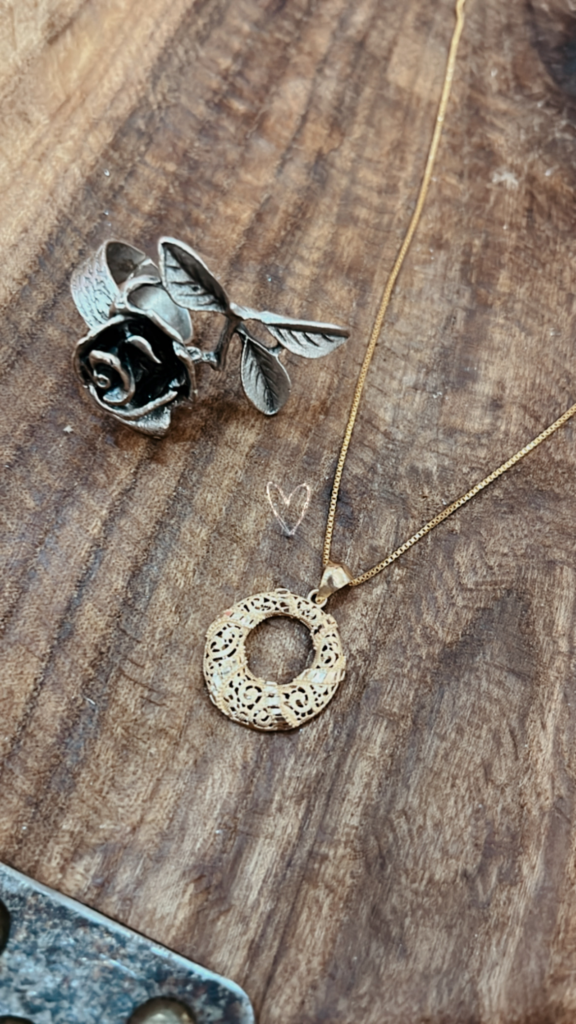 یگ گرم و ۷۴۰ سوت