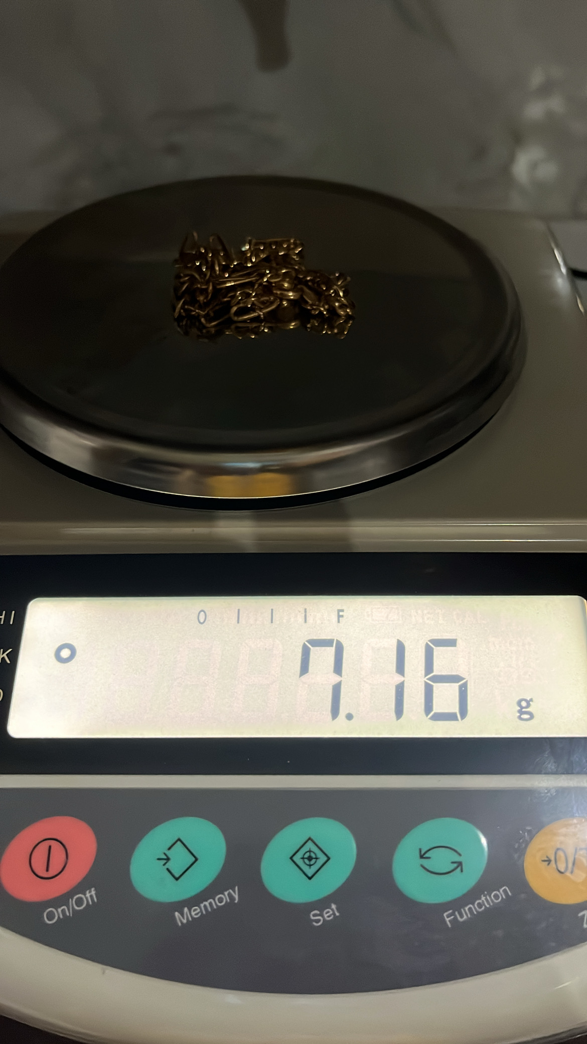 وزن زنجیر ۷ گرم و ۱۶۰ سوت