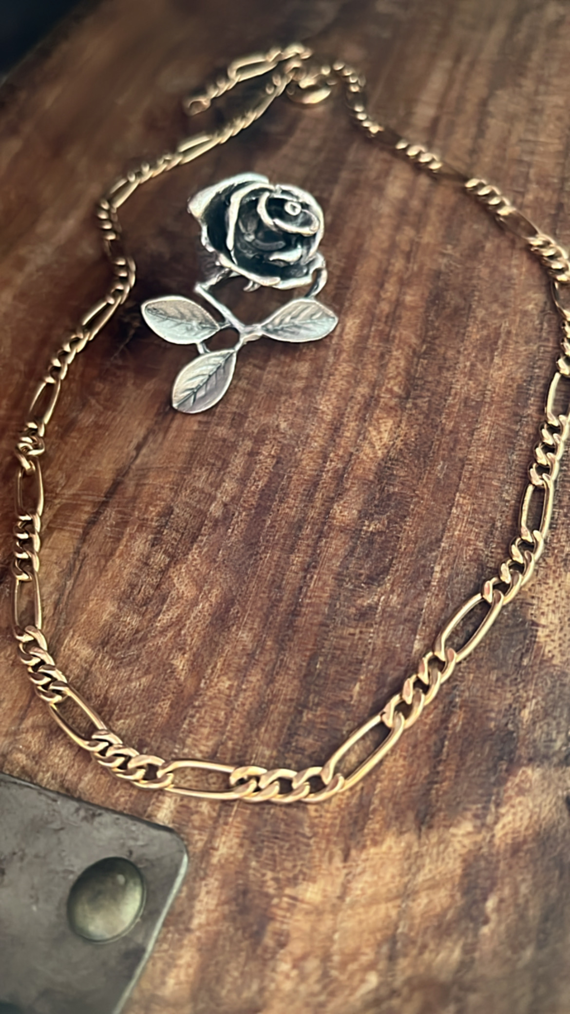 وزن زنجیر ۷ گرم و ۱۶۰ سوت