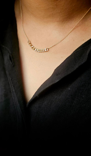 وزن یک گرم و ۳۲۰ سوت